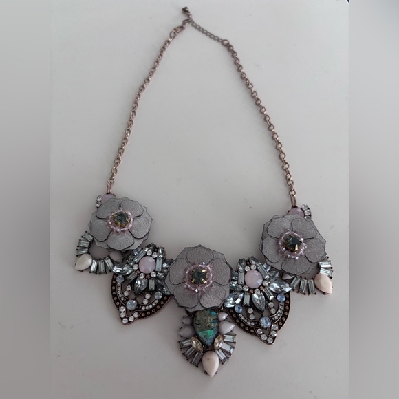 Elegant Silver and Pink Floral Necklace - Picture 1 of 4